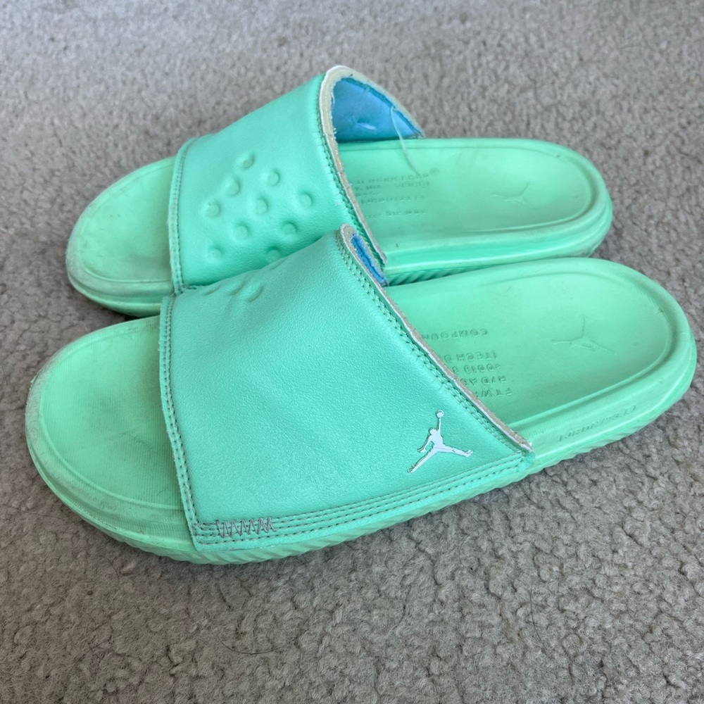 Jordan Nike slippers
